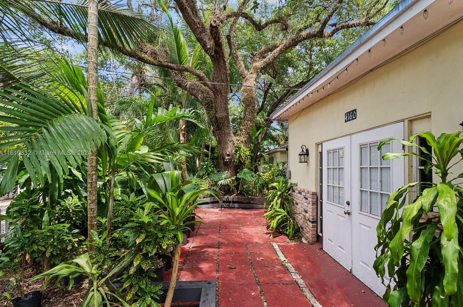 4160 Lybyer Ave (in Law Quarters) #-, Miami, FL 33133