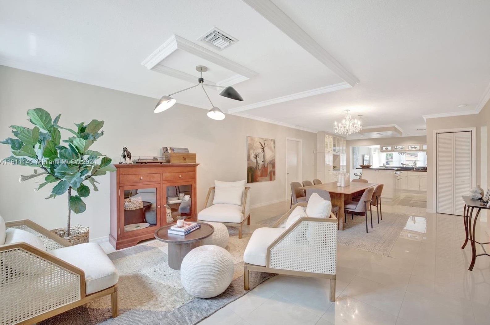 317 Ne 5th Ct, Dania Beach, FL 33004