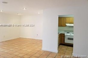 8315 72nd Ave, Miami, FL 33143-7607