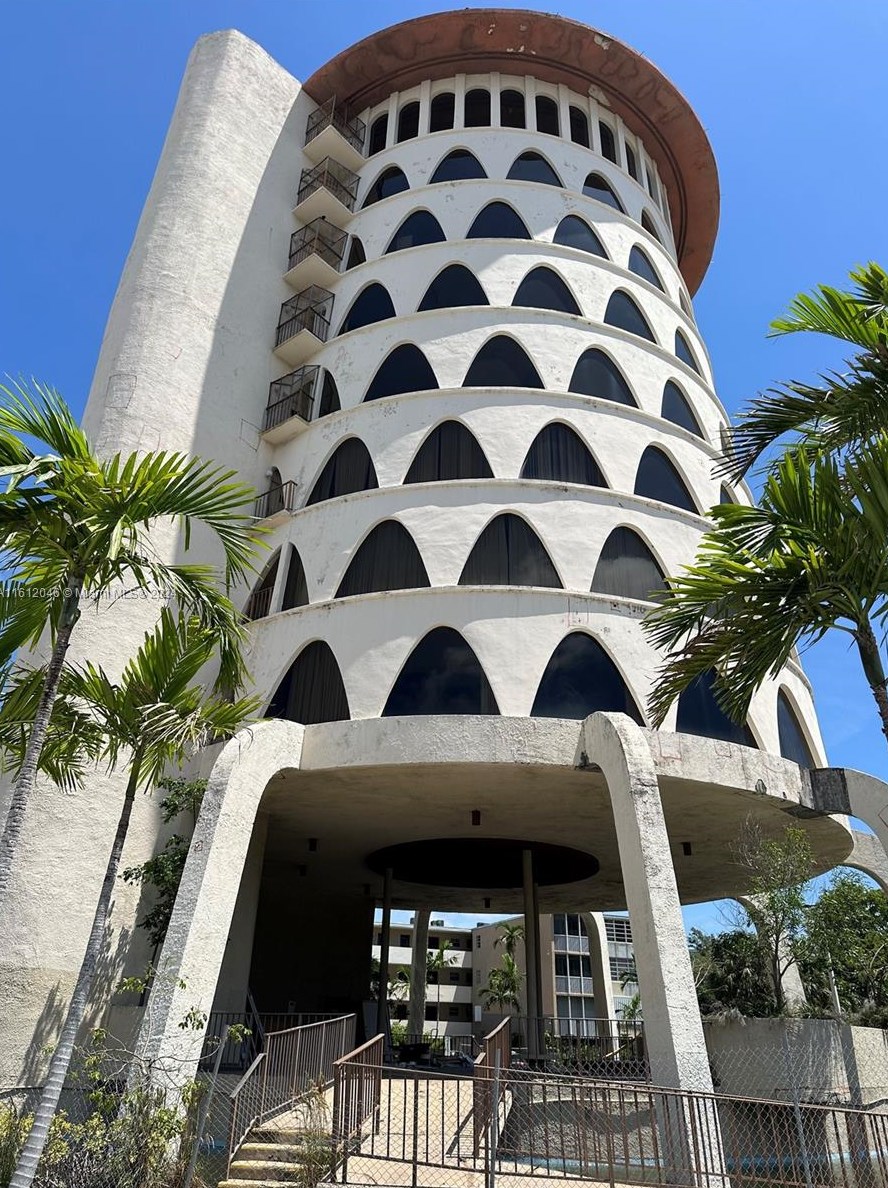 1750 191st St, Miami FL 33056-3339 exterior