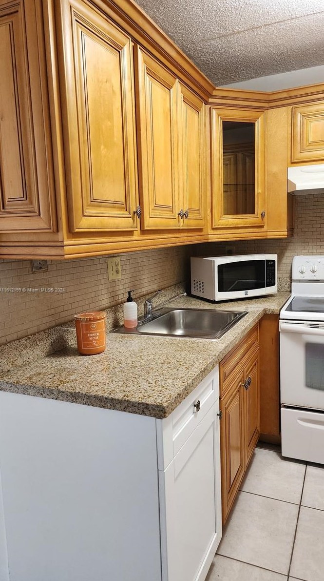 9405 W Flagler St Apt D204, Miami, FL 33174