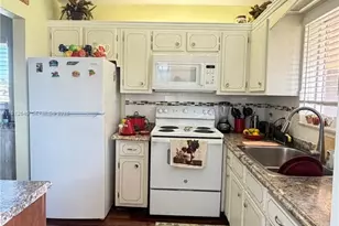 5300 Washington St, Hollywood, FL 33021 - Photo 4