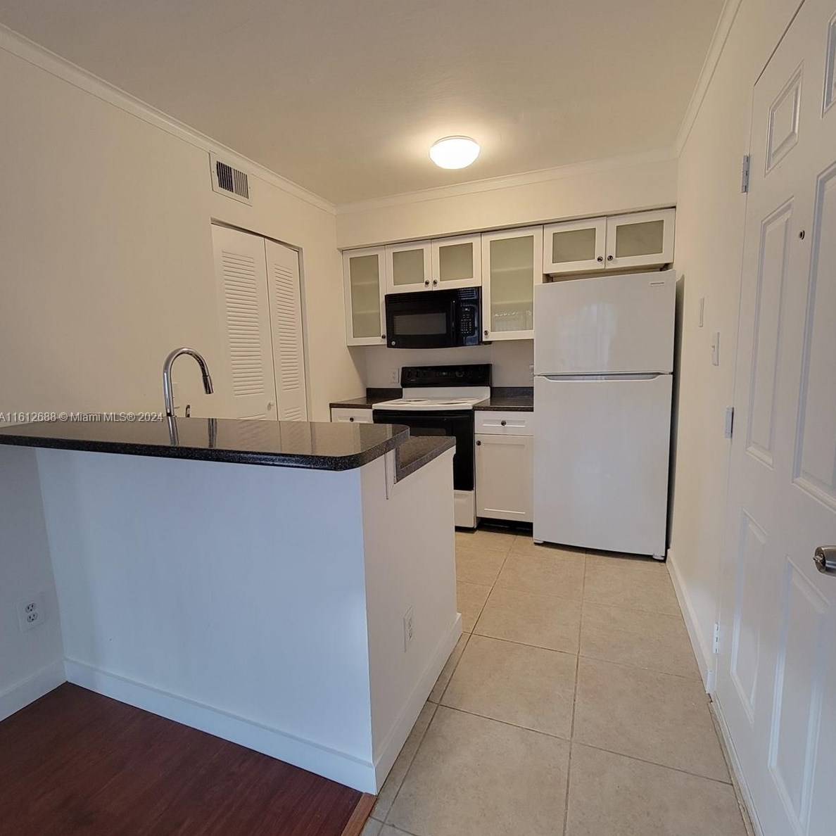 550 S Park Rd # 25-8, Hollywood, FL