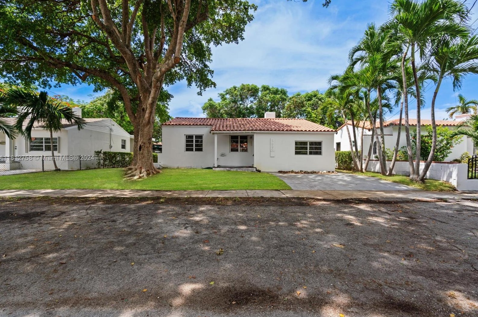 1420 19th St, Miami, FL 33145-2824