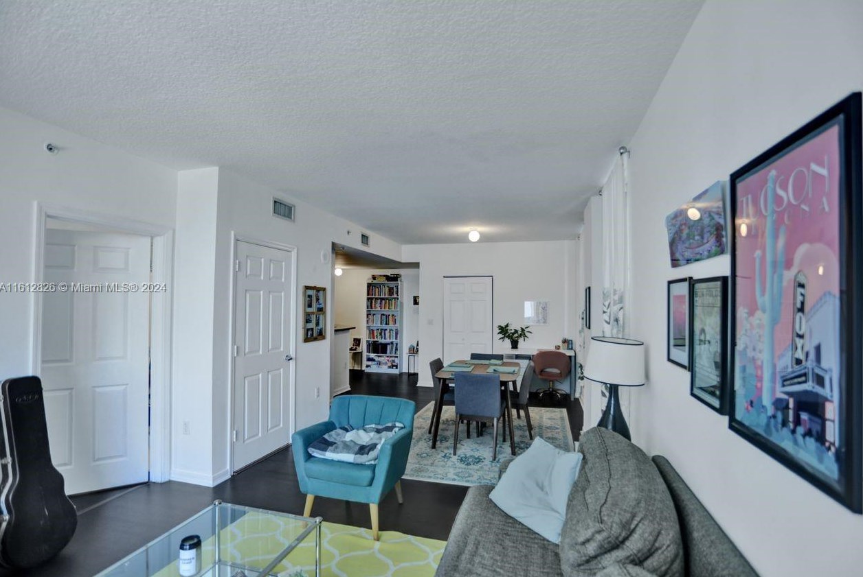 115 Sw 11th St #505, Miami, FL 33130