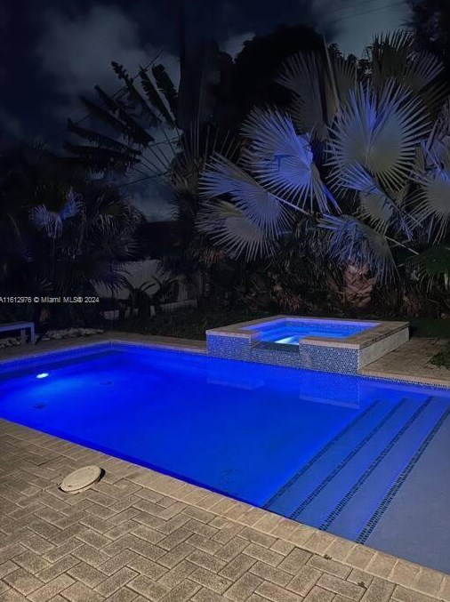 56 51st St, Miami, FL 33127-2114