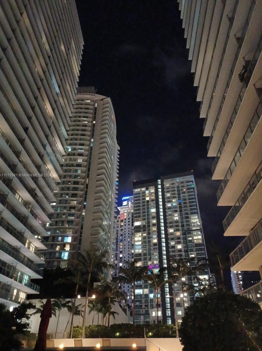 1111 Sw 1st Ave #1725-n, Miami, FL