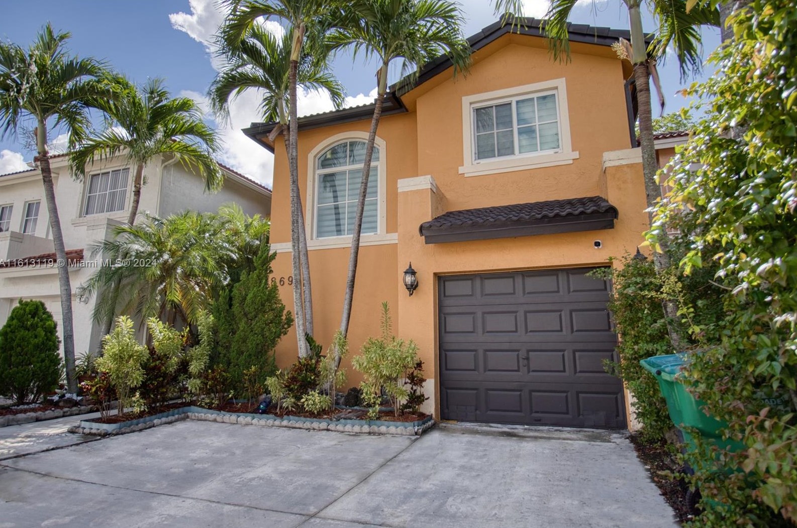 8691 161st Ave, Miami, FL 33193-5402