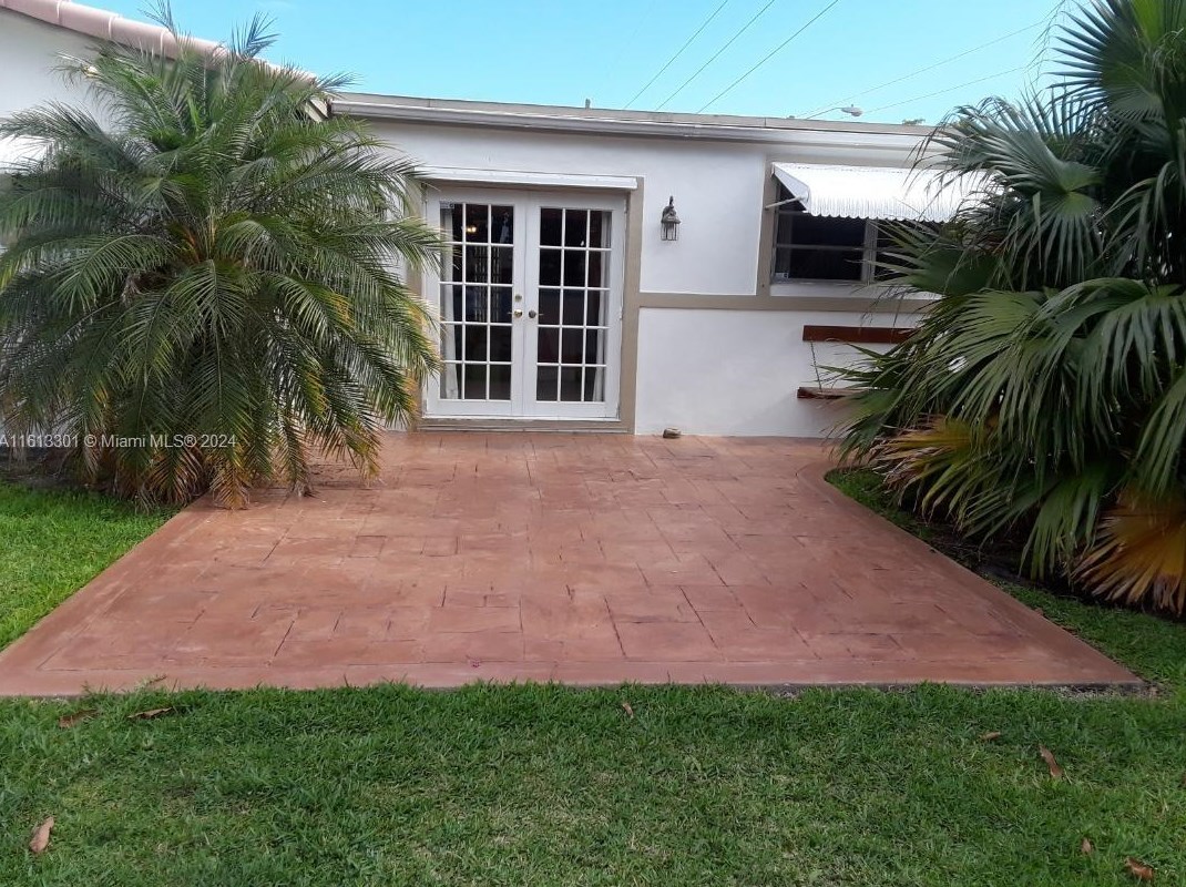 5521 Lincoln St, Hollywood FL  33021-5731 exterior