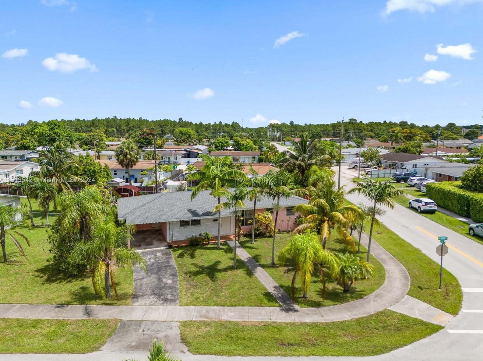 11801 170th Ter, Miami, FL 33177-2160