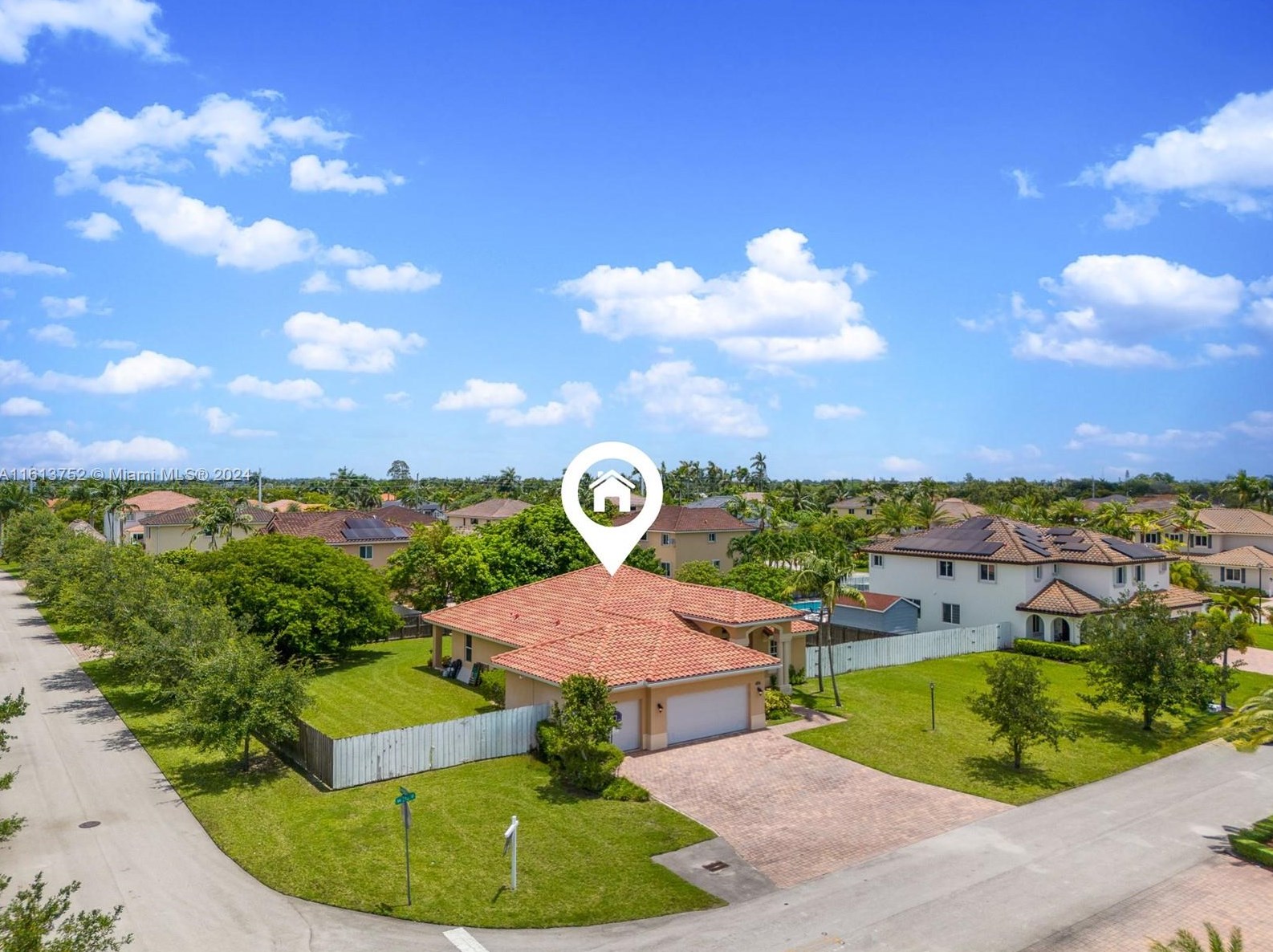 13313 210th St, Miami, FL 33177-6214