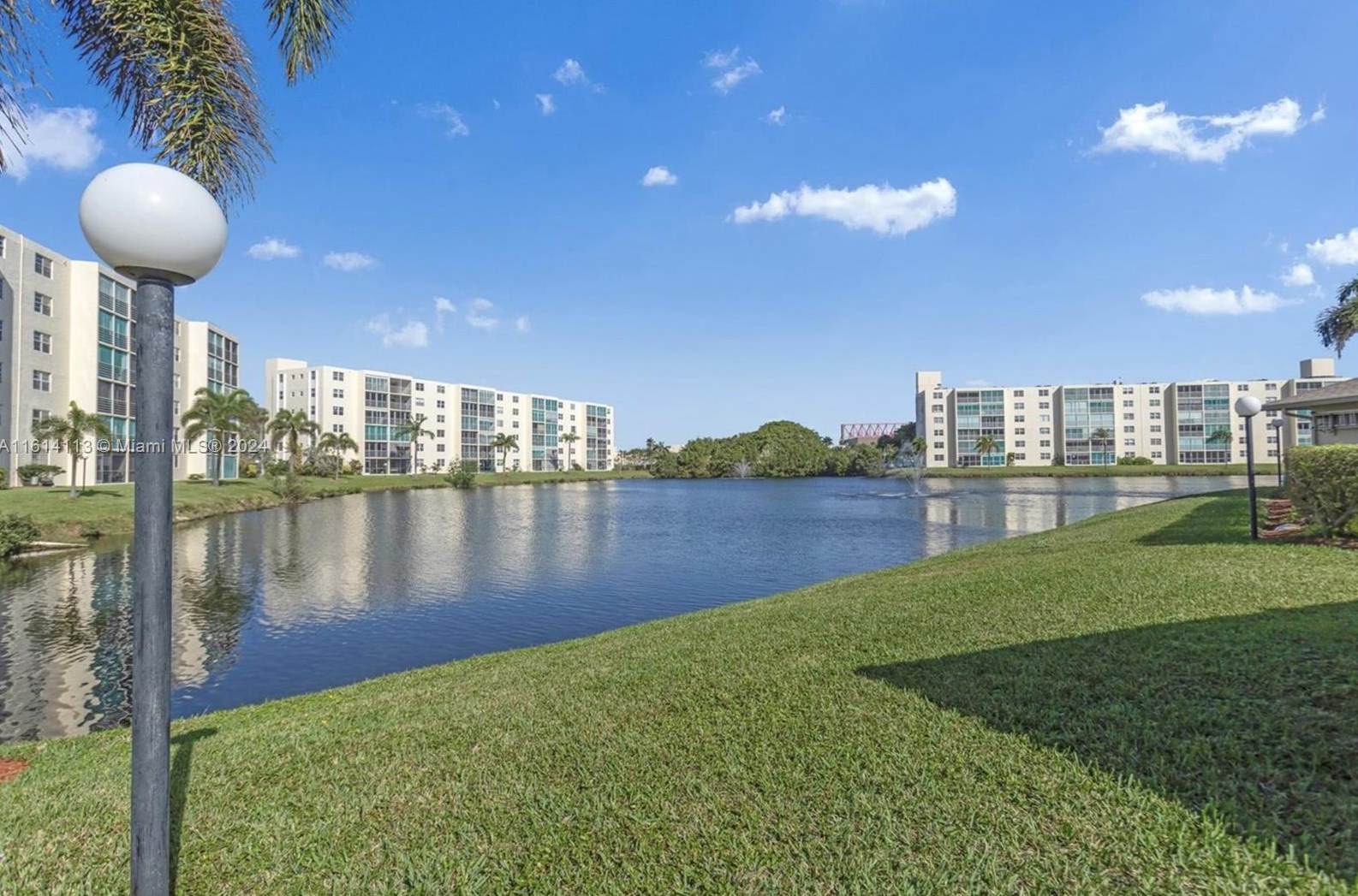 311 3rd St, Dania Beach FL  33004-4018 exterior