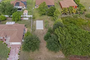 821 Carlfield Ave, Lehigh Acres, FL 33971 - Photo 60