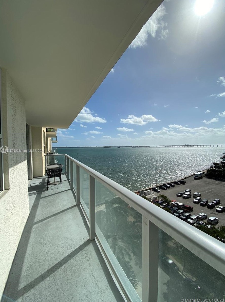 1155 Brickell Bay Dr Apt 807, Miami, FL 33131