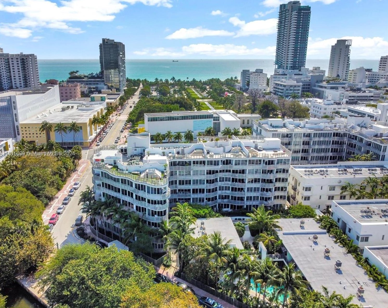 2155 Washington St, Miami, FL 33139-3826