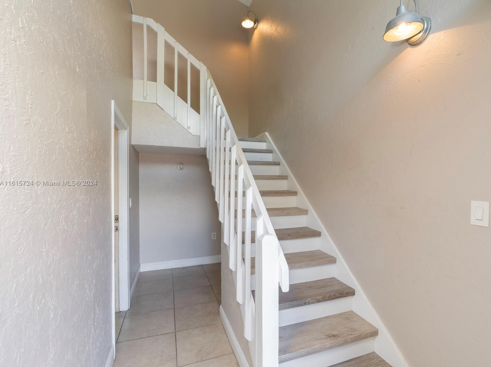 11549 Sw 109th Rd #27d, Miami, FL