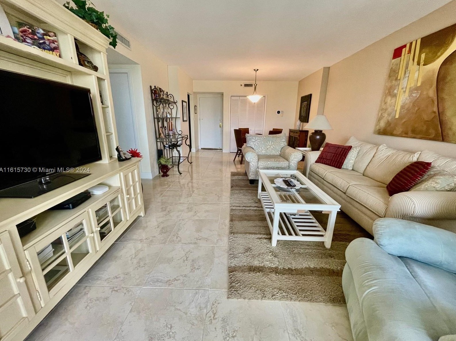 3850 Washington St #403, Hollywood, FL 33021