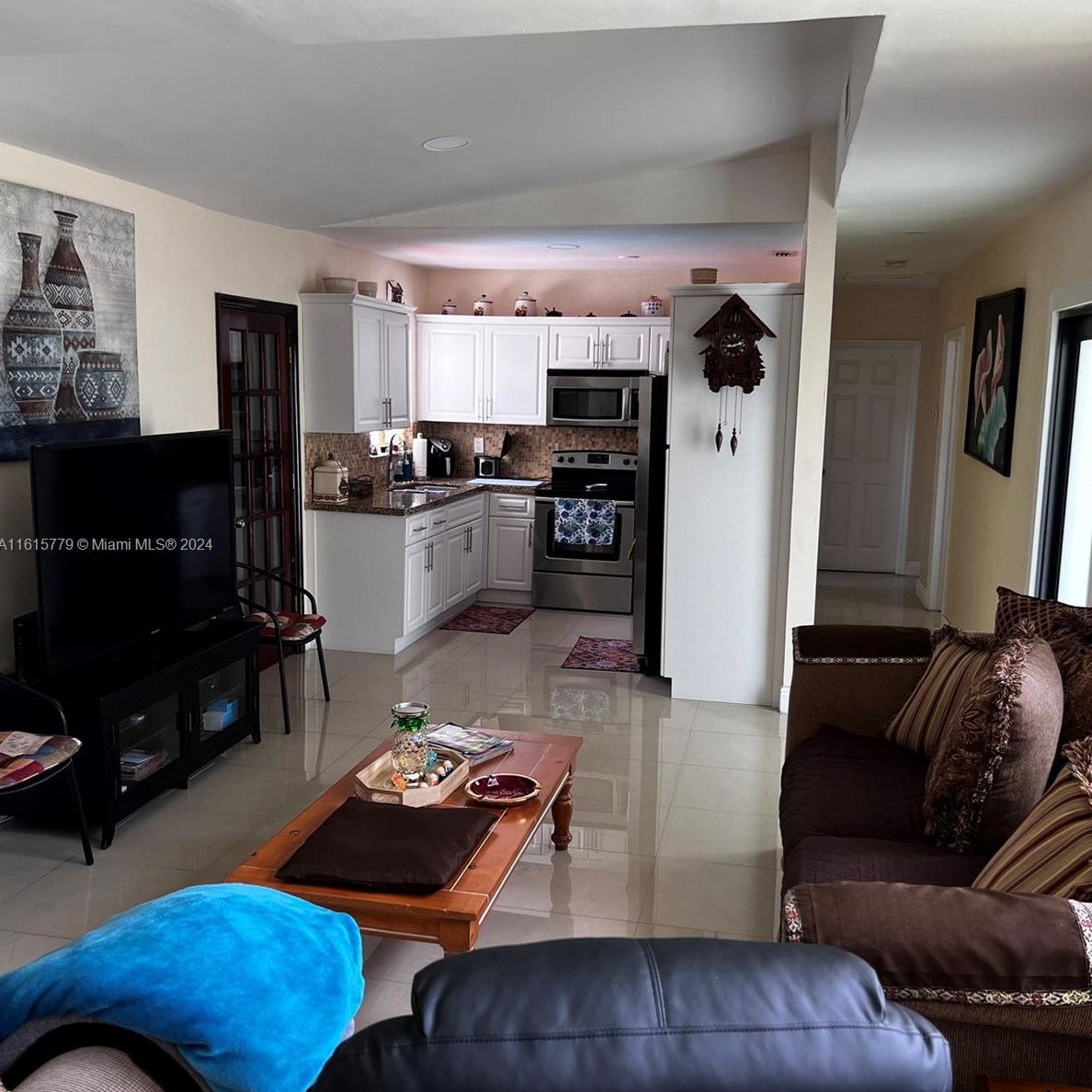 8441 32nd Ter, Miami, FL 33155-3239