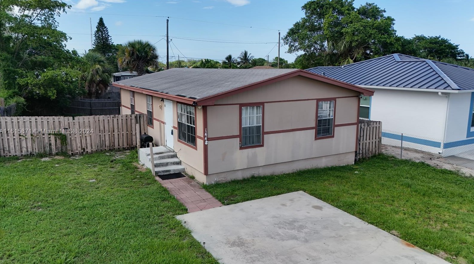 1448 W 32nd St, West Palm Beach, FL 33404