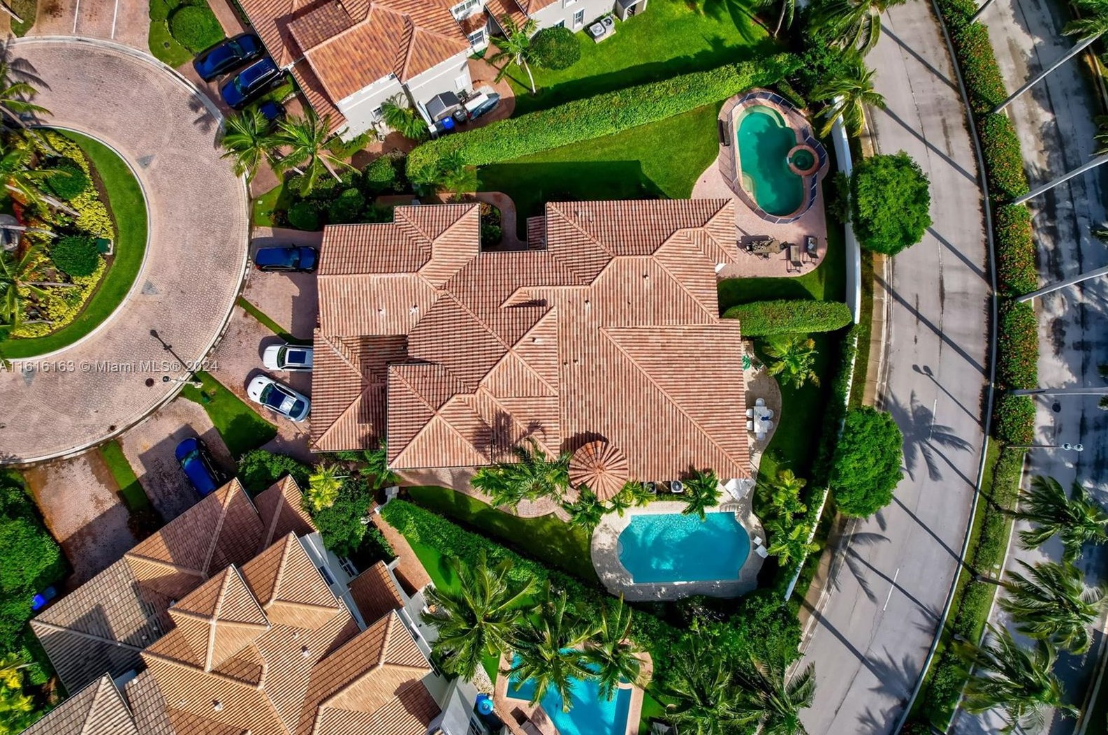 808 Spinnaker Dr, Hollywood FL 33019-5027 exterior