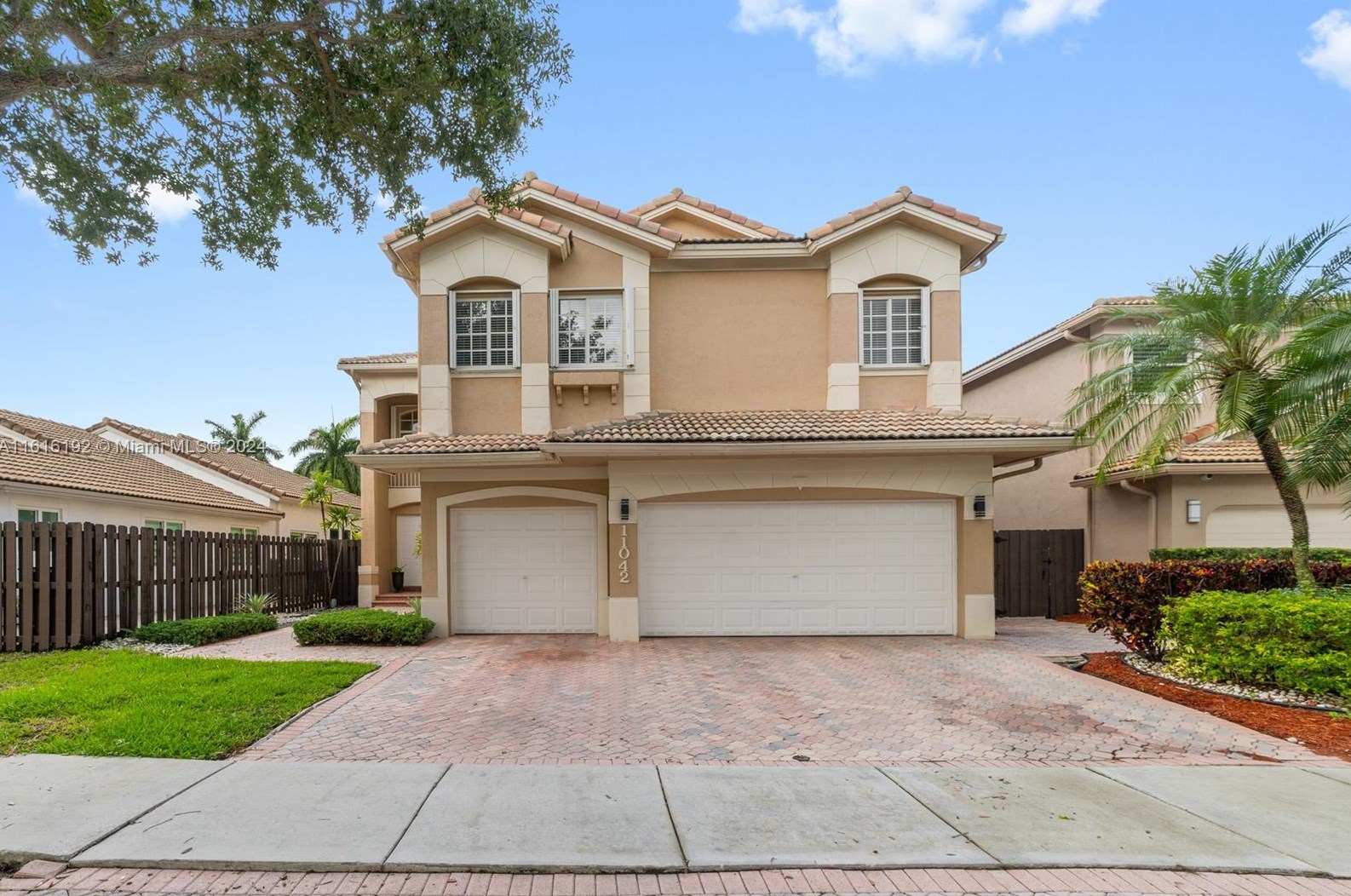 11042 72nd Ter, Miami, FL 33178-3663
