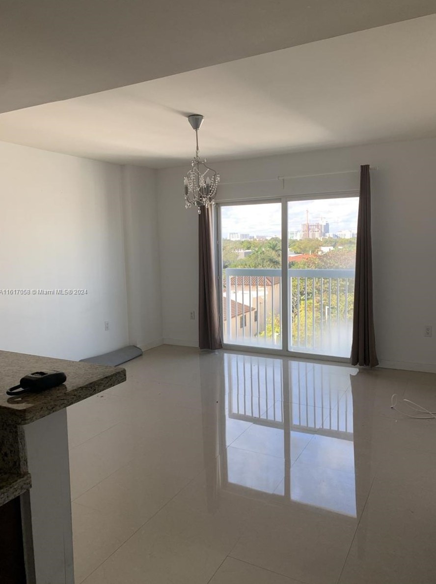 2740 Sw 28th Ter #706, Miami, FL 33133