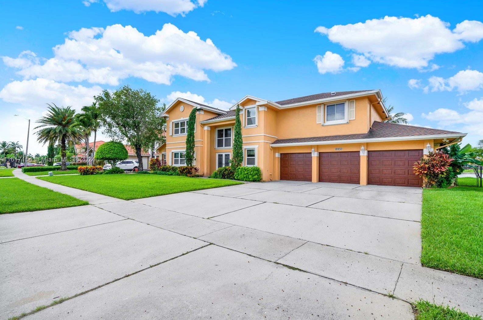 19930 Nw 8th St, Hollywood, FL 33029