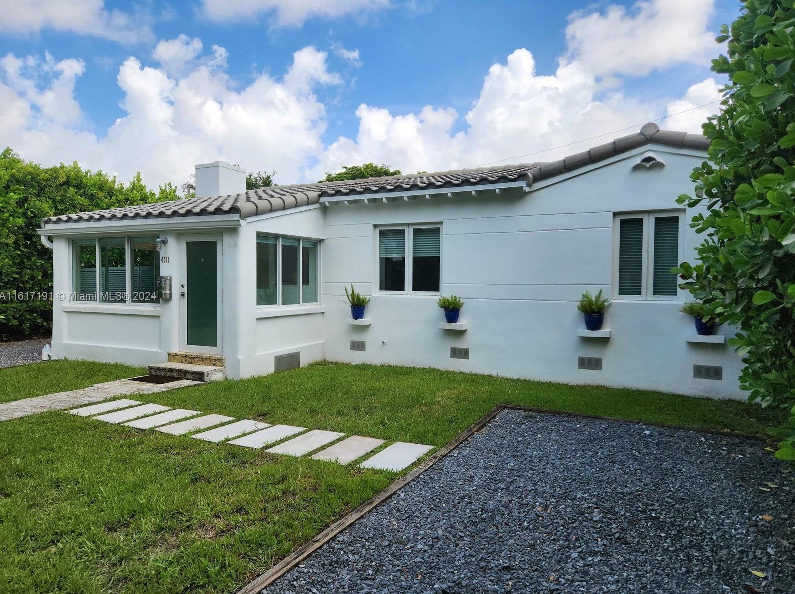 4311 16th St, Miami, FL 33134-3859