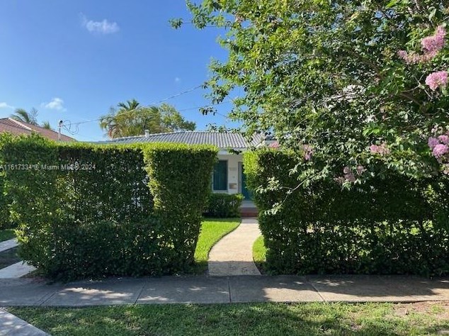1361 Stillwater Dr, Miami Beach, FL 33141