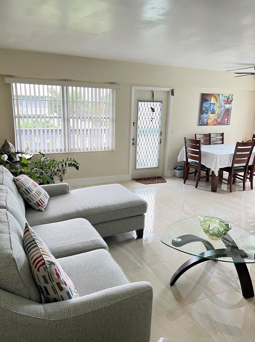 155 Suffolk D #d, Boca Raton, FL 33434