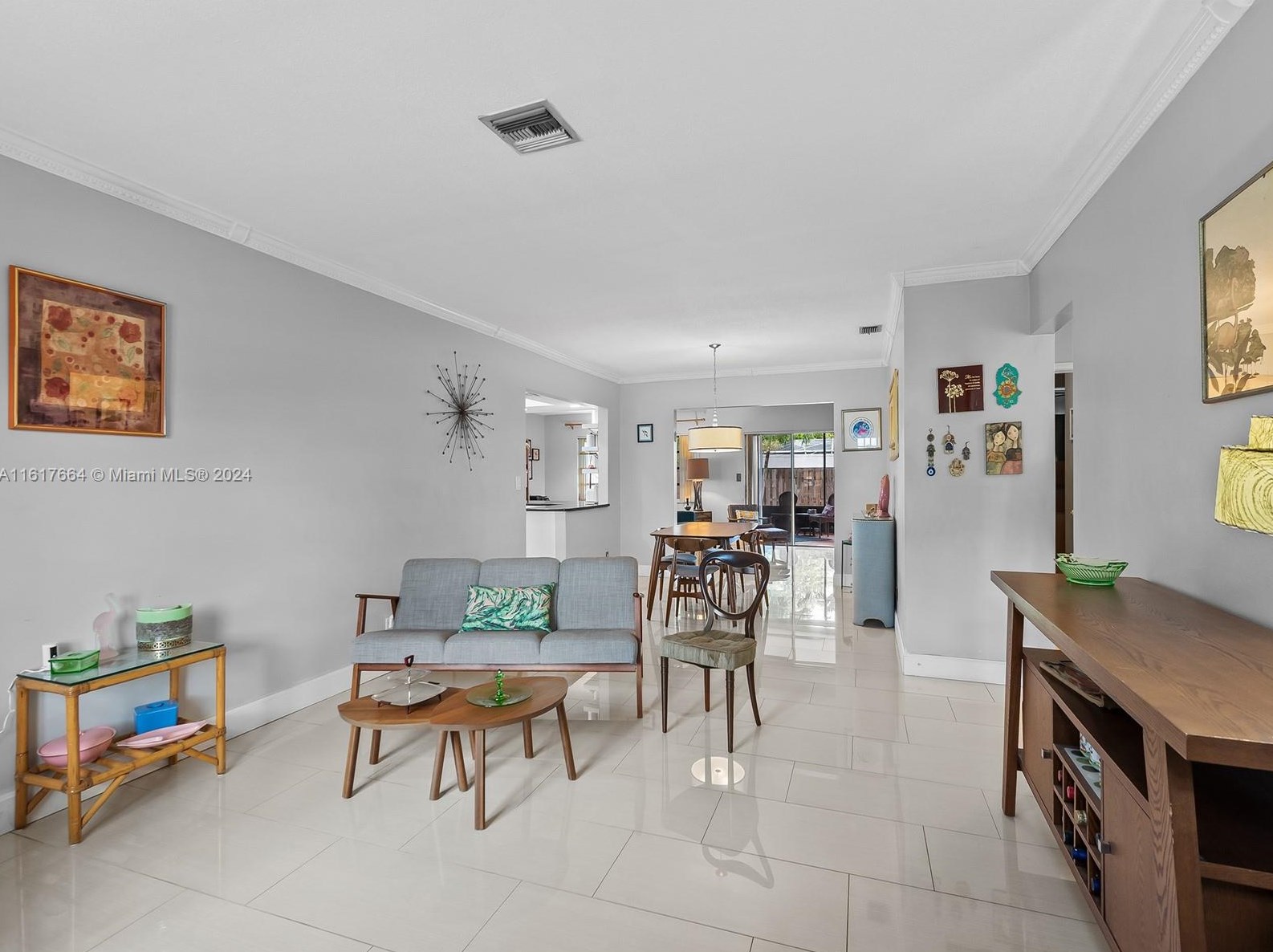 5405 W Park Rd, Hollywood, FL 33021