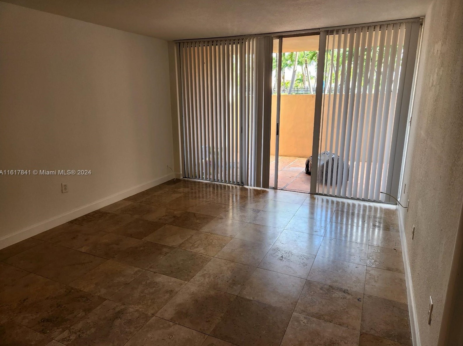 10985 Sw 107th St #110, Miami, FL 33176