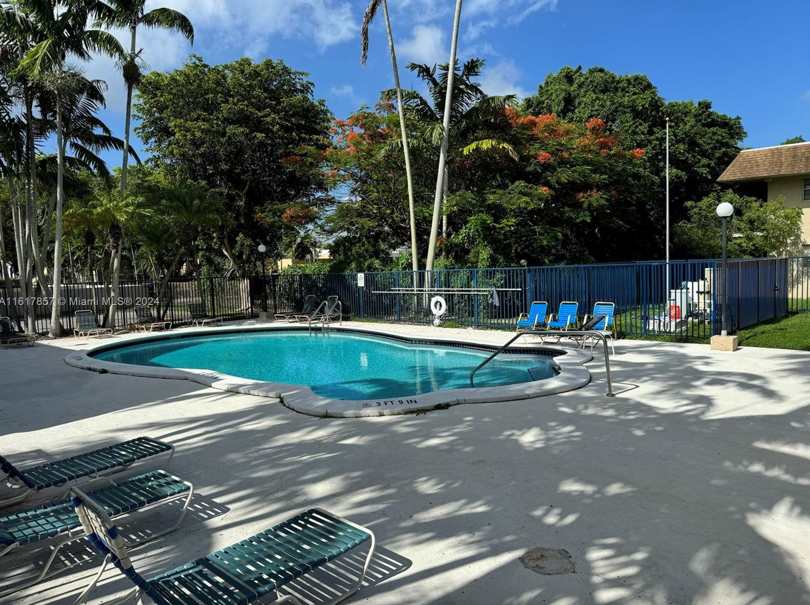 15391 S Dixie Hwy Apt 56, Miami, FL 33157