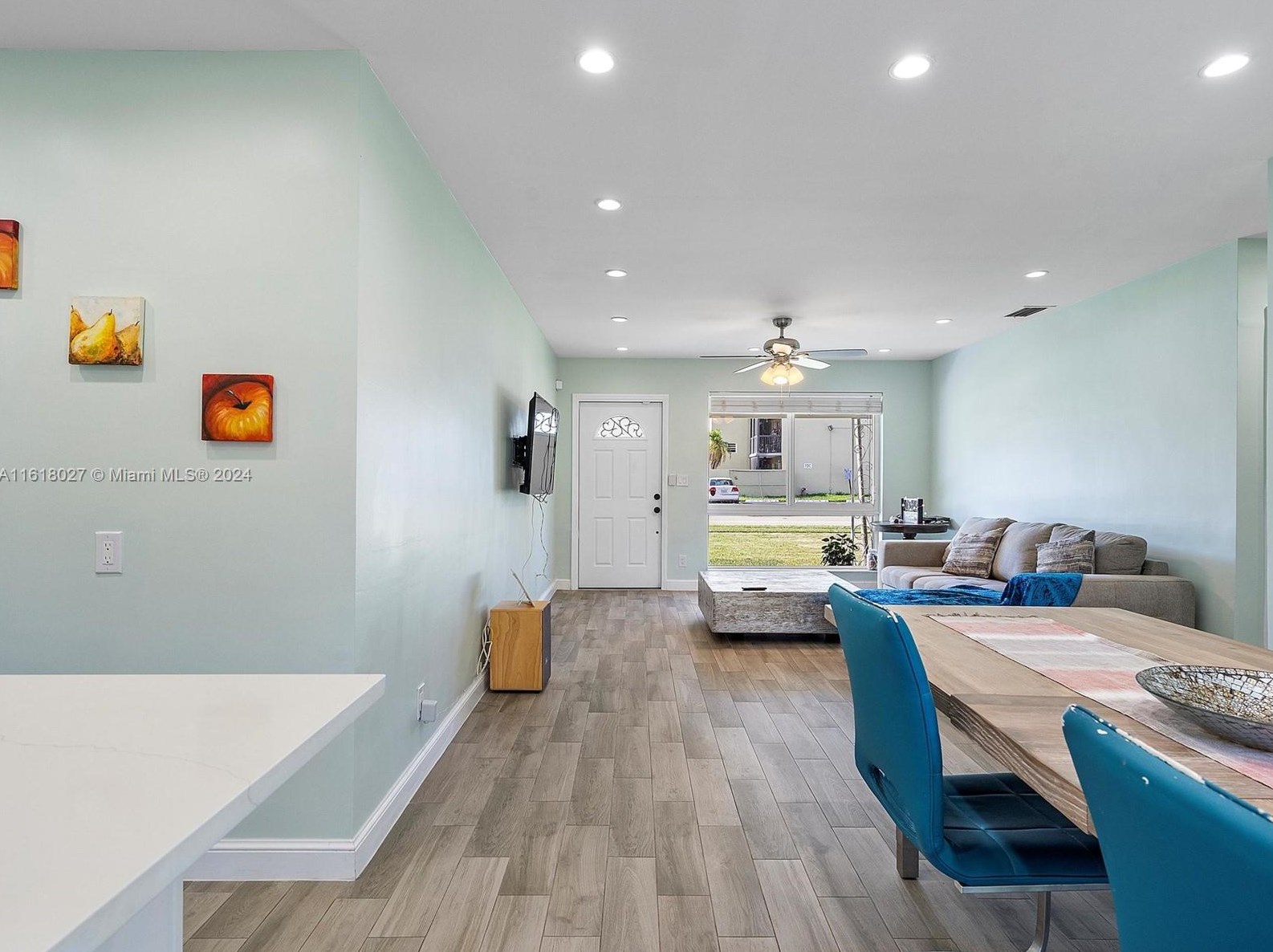 1426 Arthur St, Hollywood FL  33020-3743 exterior