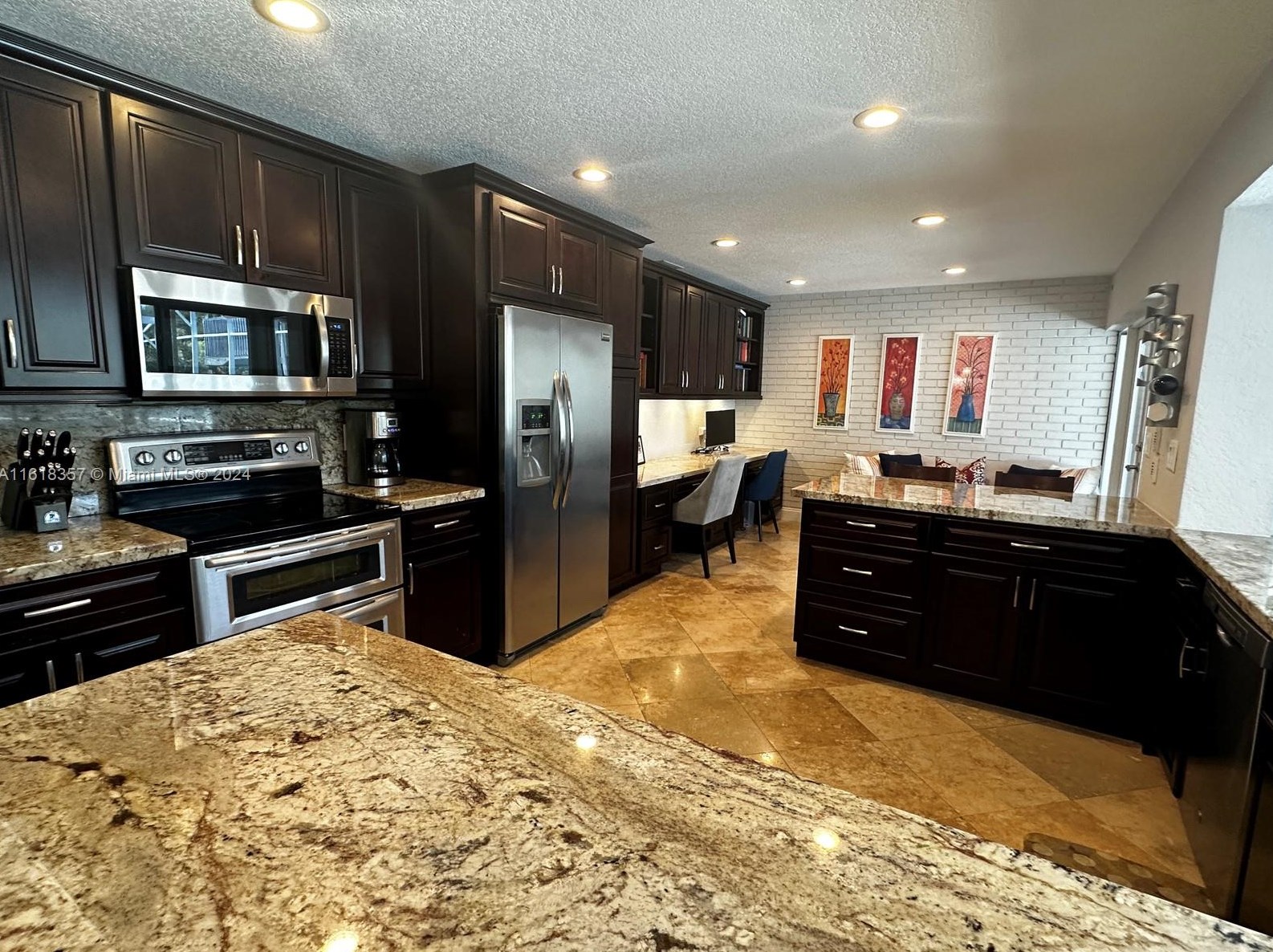 1319 Rodman St, Hollywood FL  33019-2223 exterior