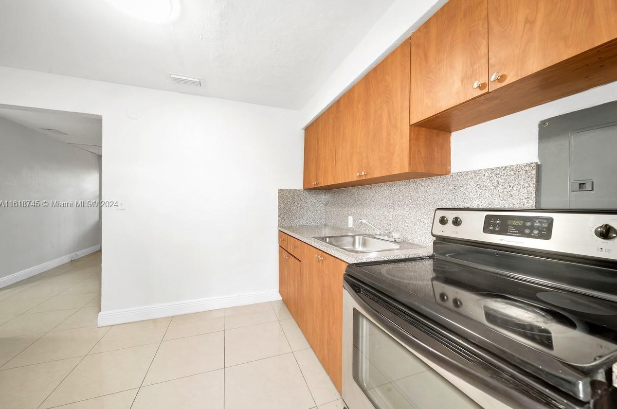 5545 Nw 3rd Ave #e, Miami, FL 33127