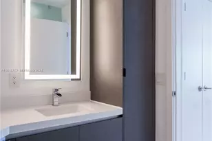 851 NE 1st Ave, Miami, FL 33132 - Photo 20