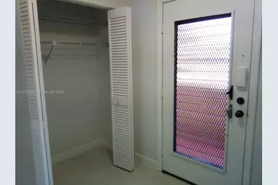 6085 N Sabal Palm Blvd #204, Tamarac, FL 33319 - Photo 16