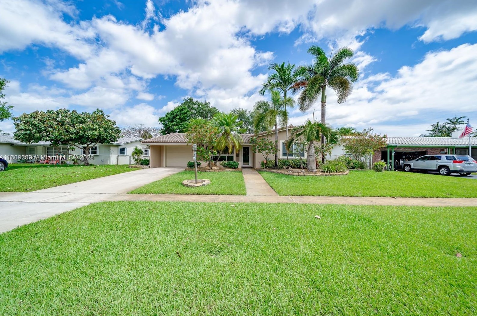 4205 Mckinley St, Hollywood, FL 33021-4725