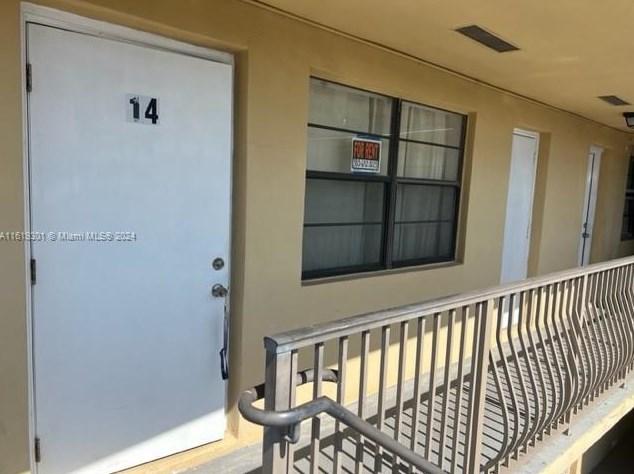 4590 Sw 67th Ave Apt 14, Miami, FL