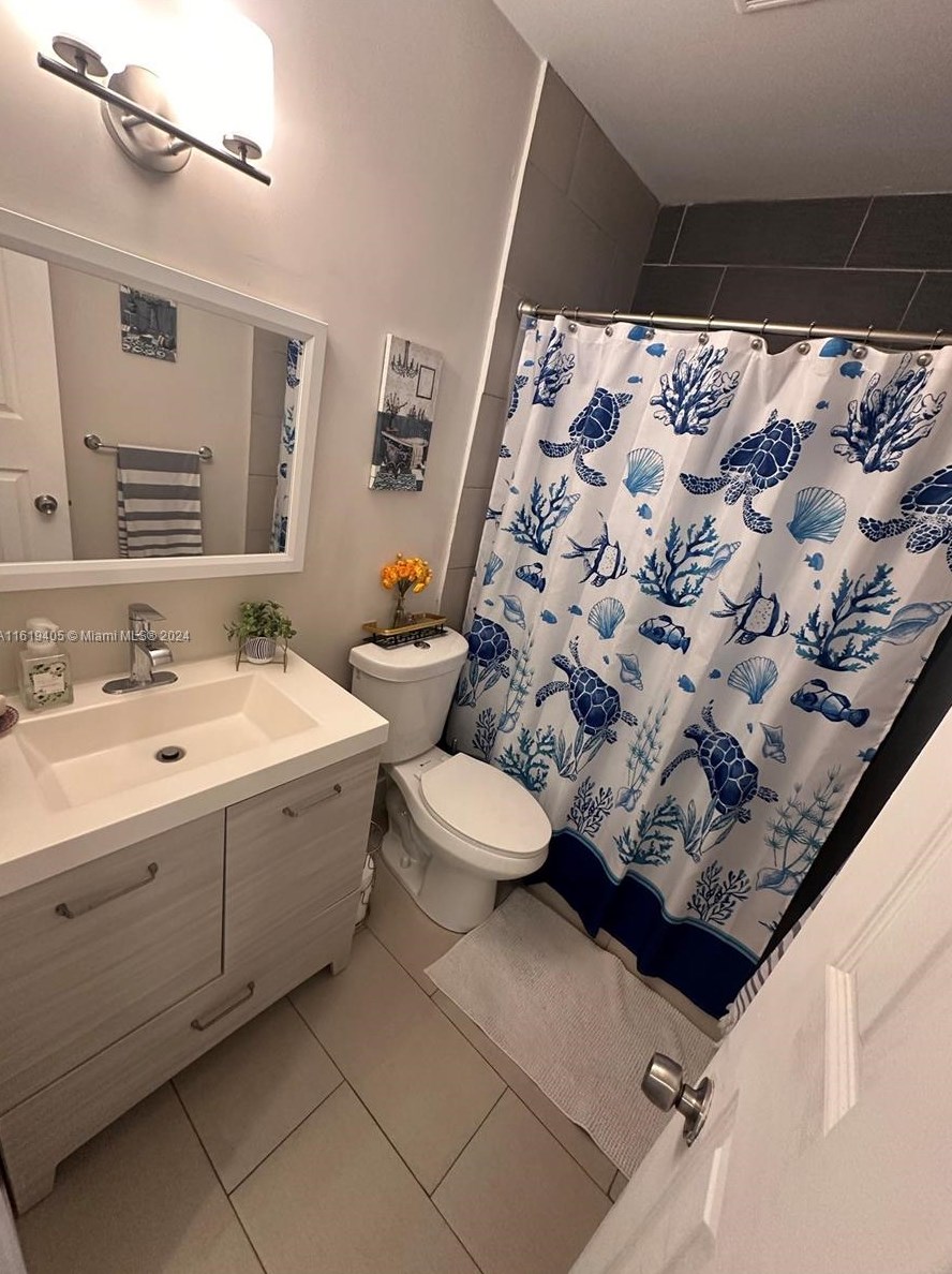 6791 Pershing St, Hollywood FL  33024-1833 exterior