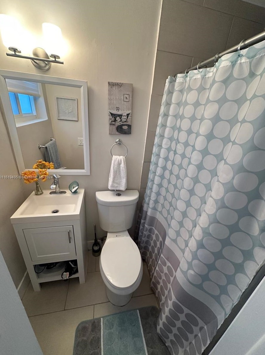 6791 Pershing St, Hollywood FL  33024-1833 exterior