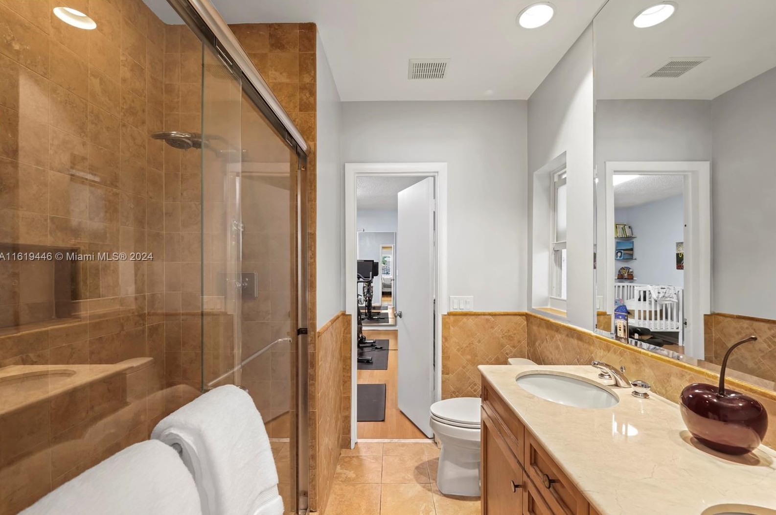 1630 Tigertail Ave, Miami FL 33133-2517 exterior