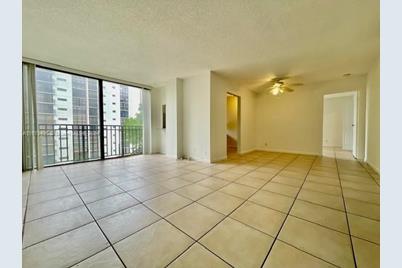 17011 N Bay Rd #407, Sunny Isles Beach, FL 33160 - Photo 1