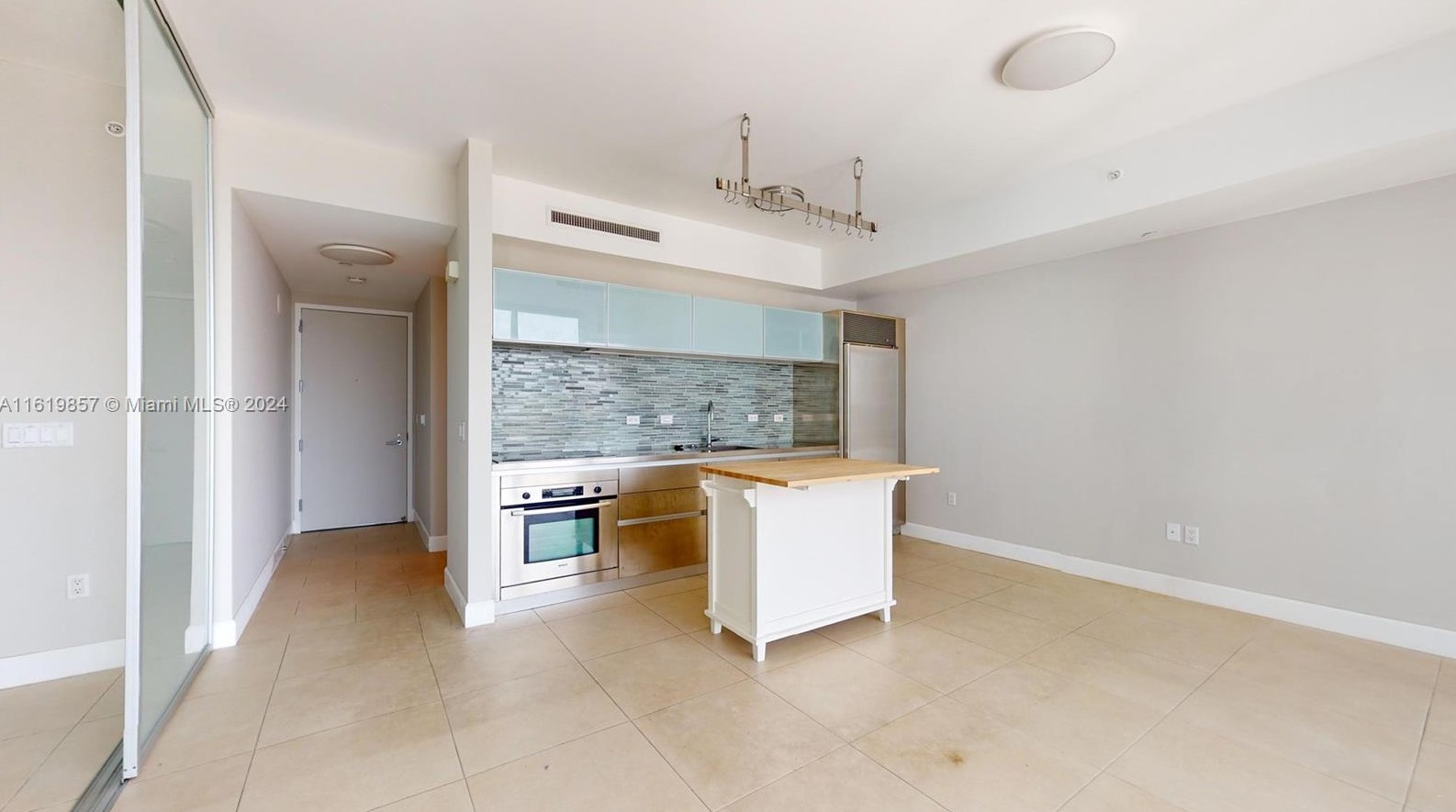 1040 Biscayne Blvd #2205, Miami, FL 33132