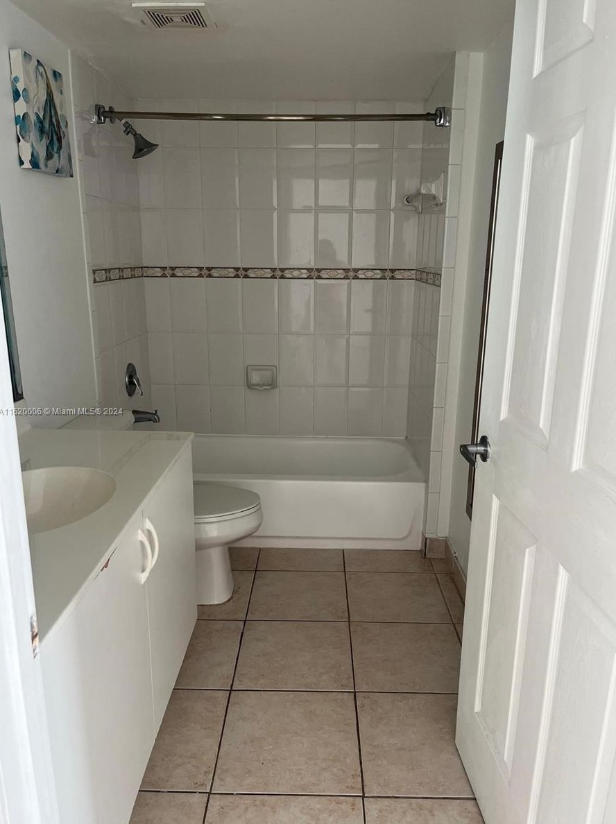 2475 Nw 16th St Rd #502, Miami, FL 33125