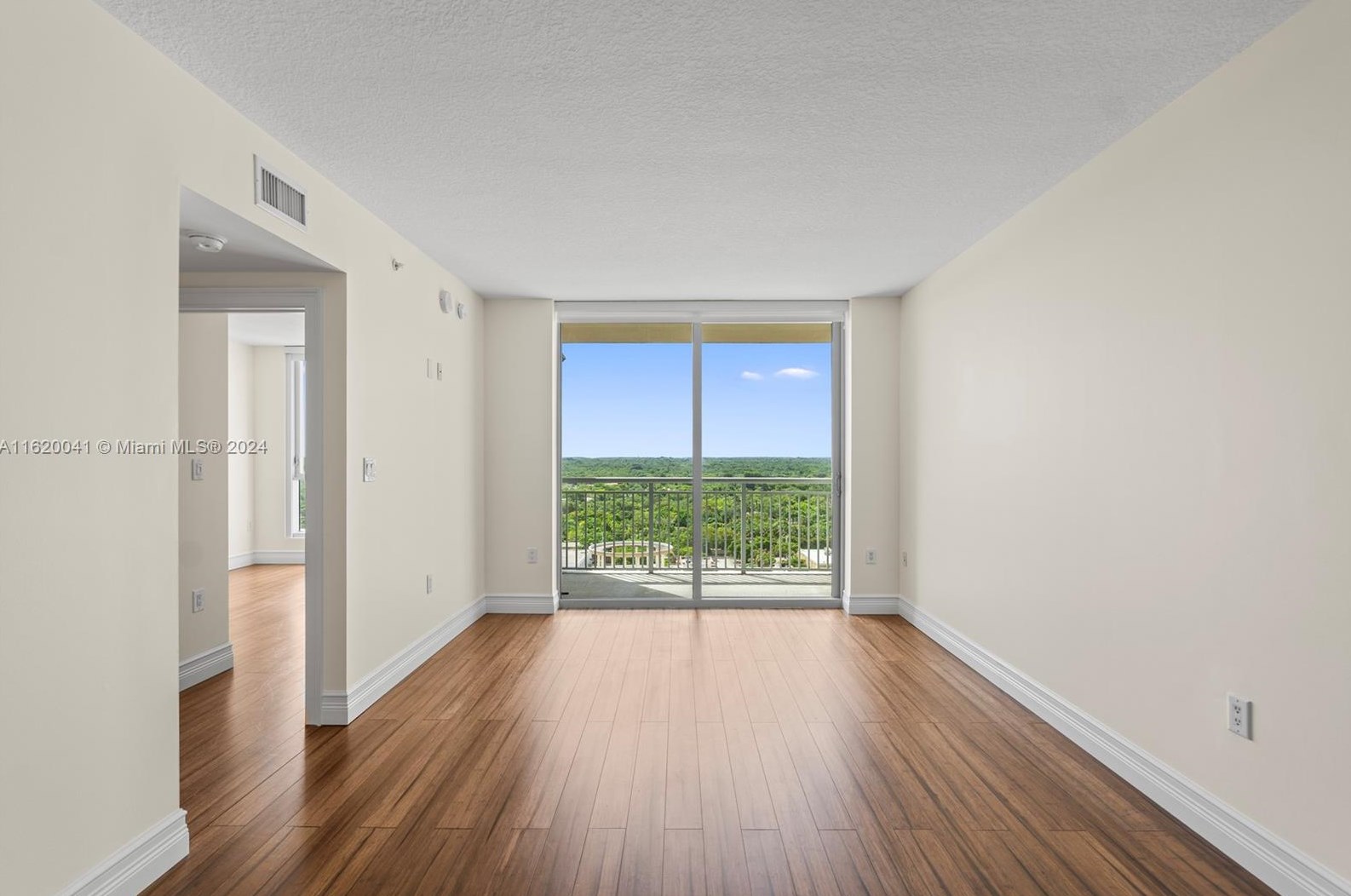 9055 Sw 73rd Ct #1502, Miami, FL 33156