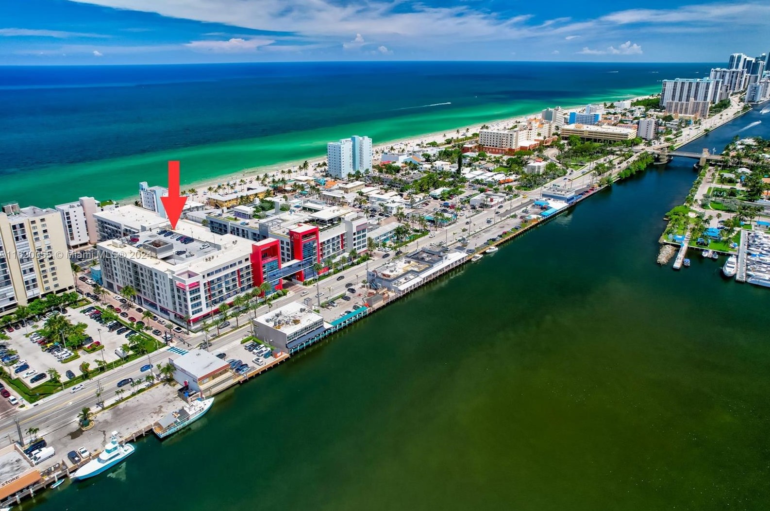 777 Ocean Dr, Hollywood FL  33019-2009 exterior