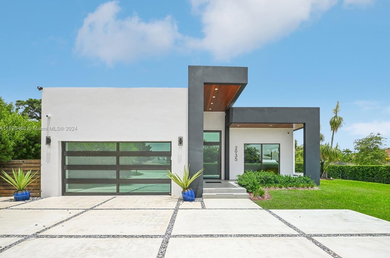 2935 82nd Ave, Miami, FL 33155-2441