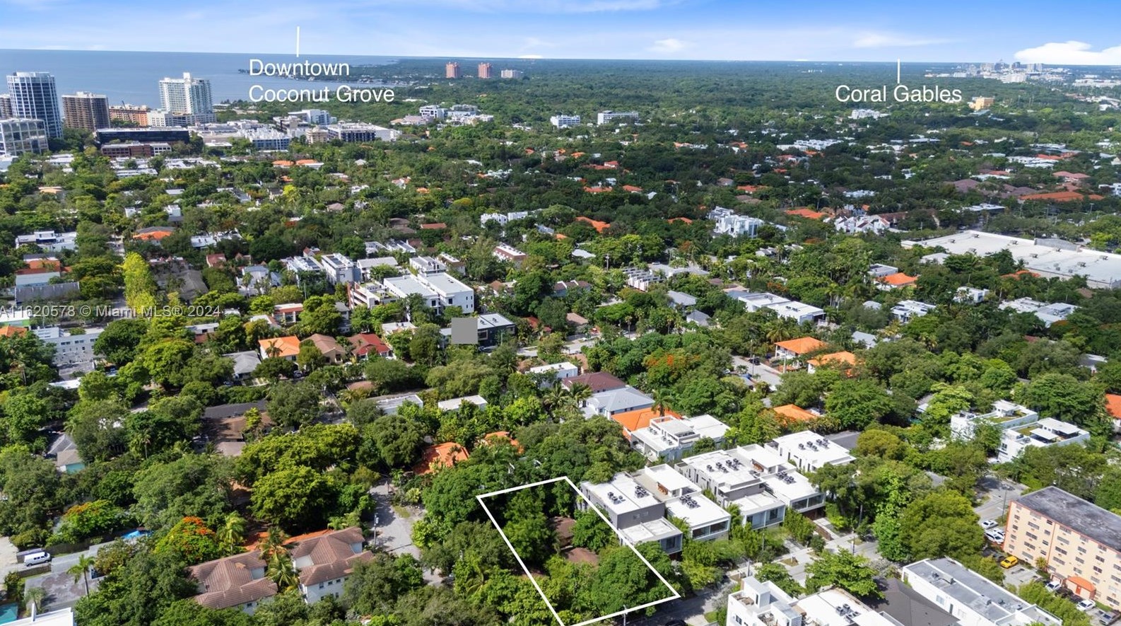 2930 Coconut Ave, Miami, FL 33133-3726